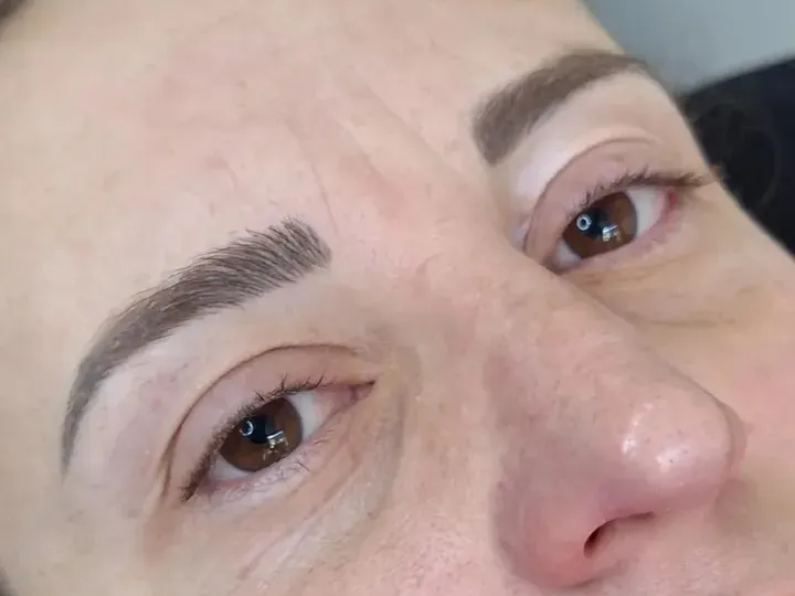 Cílios antes do lash lifting